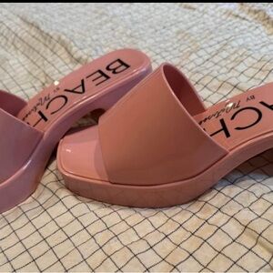 Beach by Matisse Women's Pink Mules